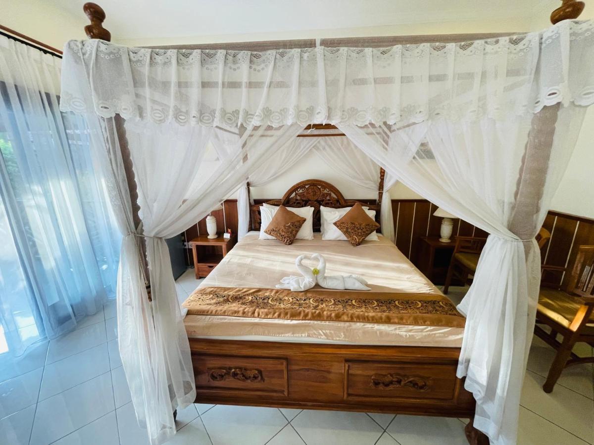 Mutiara Bali Hotell Candidasa Exteriör bild