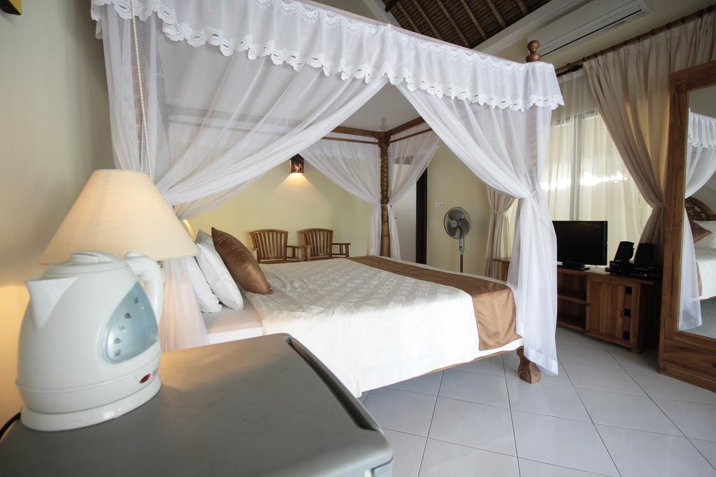 Mutiara Bali Hotell Candidasa Exteriör bild